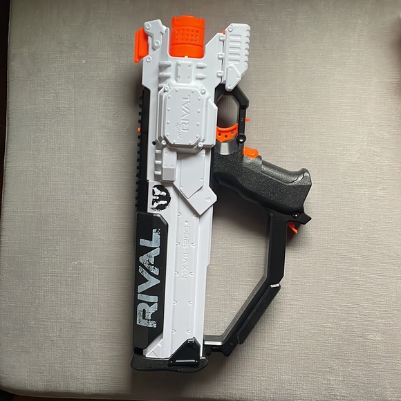 Sold - Picture 2 of 6